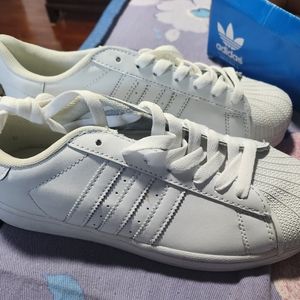 Adidas superstar